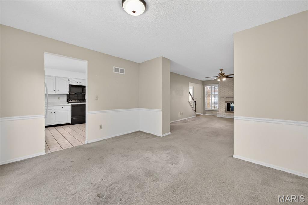 Woodlake Village Condo 4 - Residential