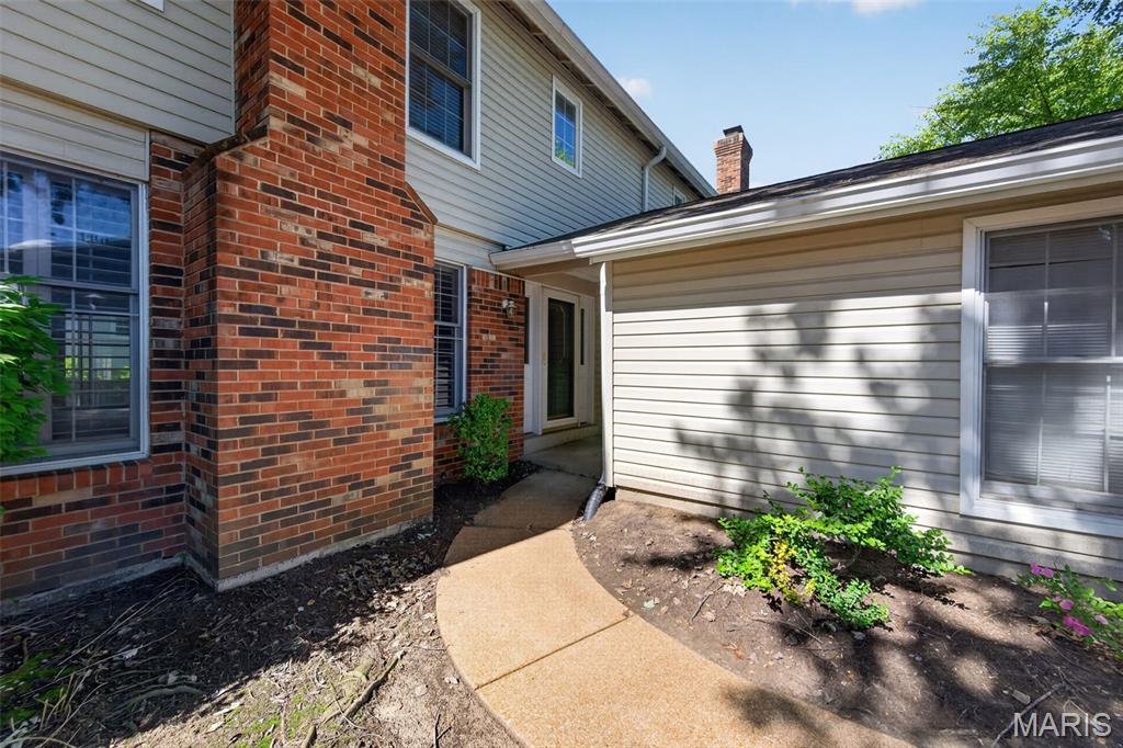 Woodlake Village Condo 4 - Residential