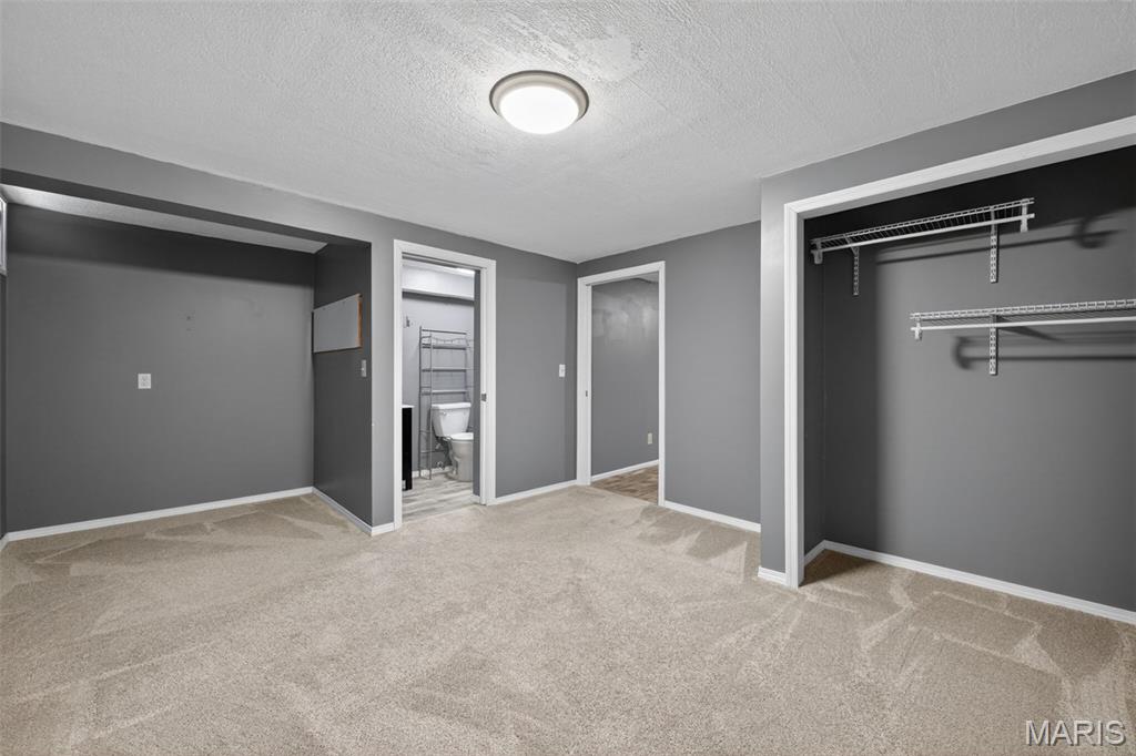 Woodlake Village Condo 4 - Residential