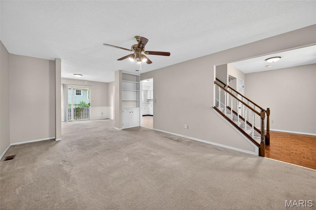 Woodlake Village Condo 4 - Residential