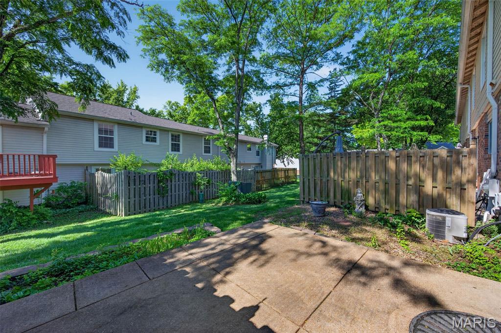 Woodlake Village Condo 4 - Residential