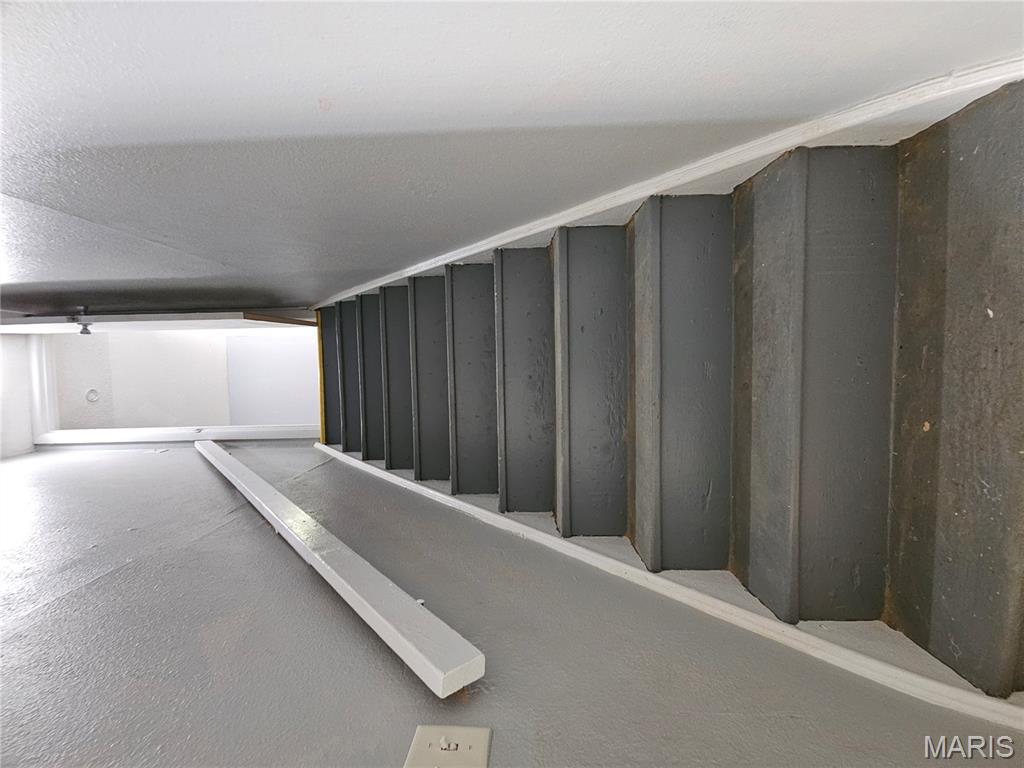 West Walnut Manor - Residential Income