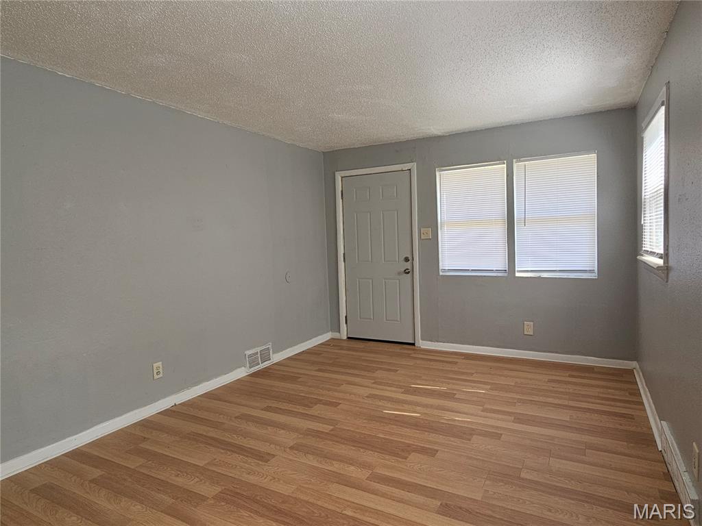 West Walnut Manor - Residential Income