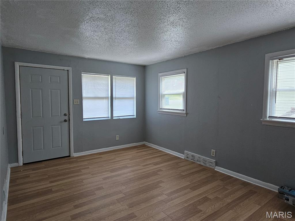 West Walnut Manor - Residential Income