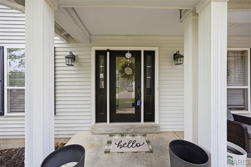 Photo of 5014 Royal Burgess Drive, St Peters, MO 63304 (MLS # 26026392)
