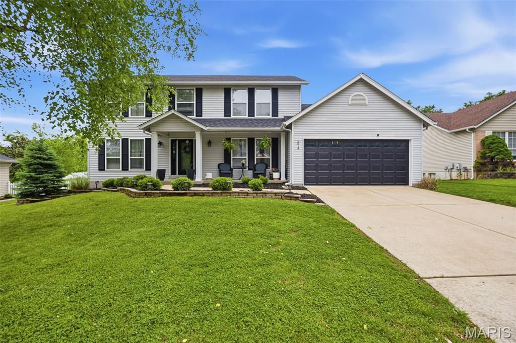 Photo of 5014 Royal Burgess Drive, St Peters, MO 63304 (MLS # 26026392)
