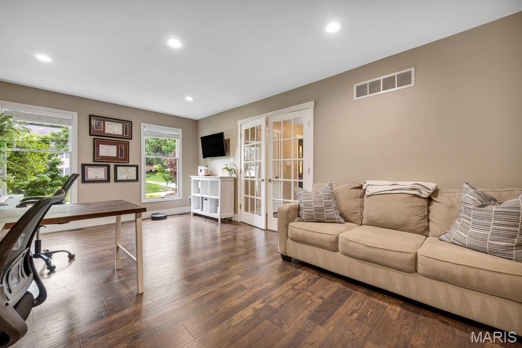 Clarkson Woods 5 - Residential