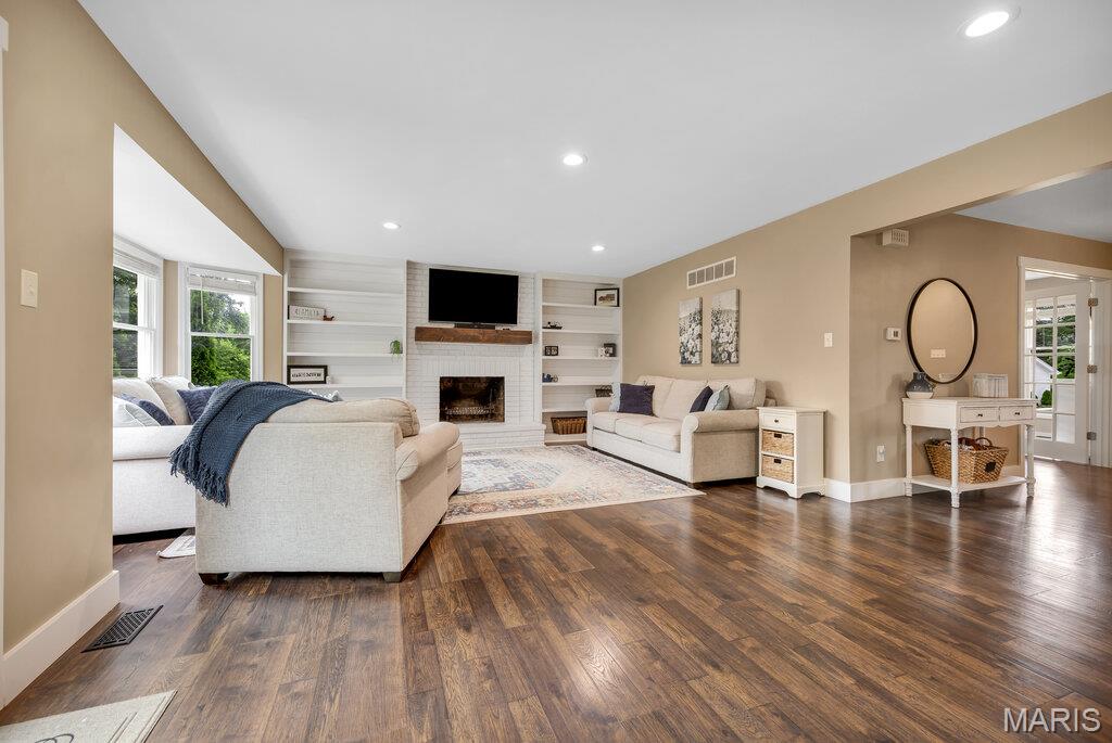 Clarkson Woods 5 - Residential