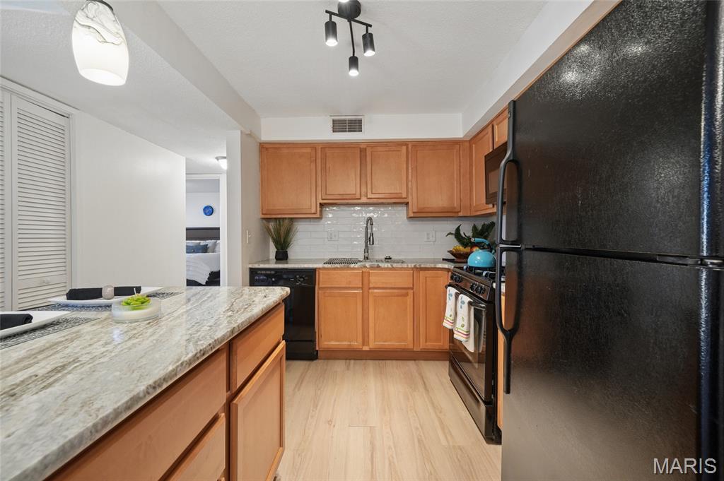 Queen Anne Condo - Residential