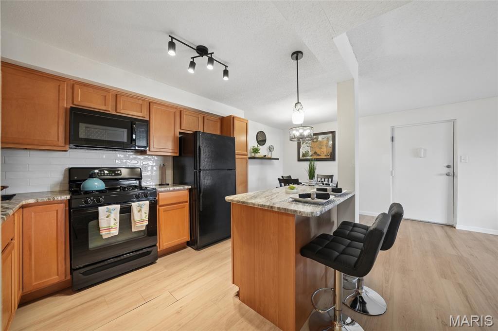 Queen Anne Condo - Residential