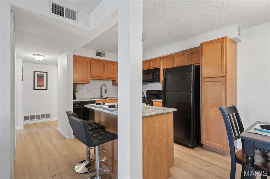 Queen Anne Condo - Residential