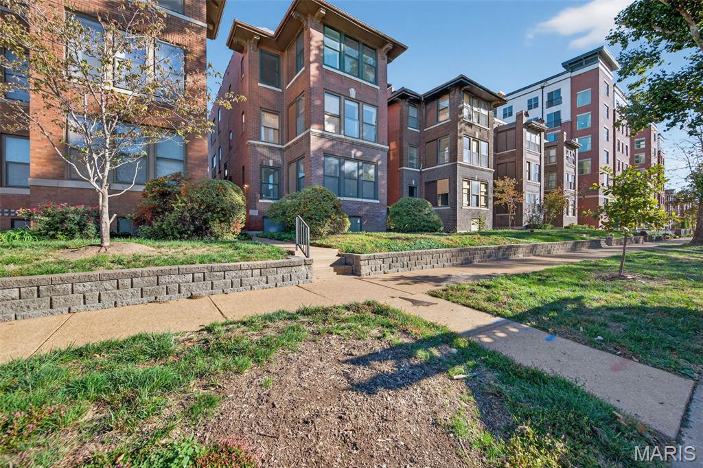 Waterman-Pershing 09 01 F - Residential