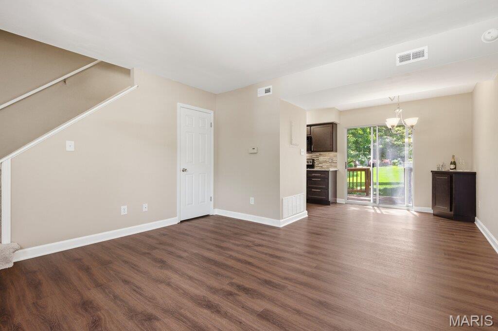Brentwood Forest Condo Ph Nine - Residential