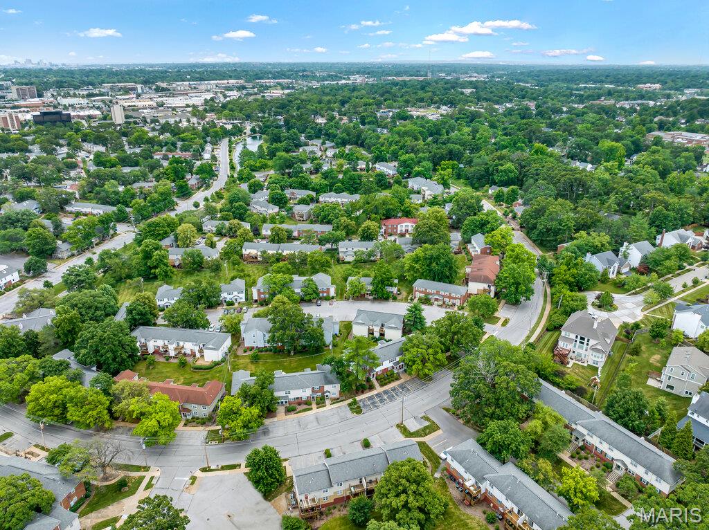 Brentwood Forest Condo Ph Nine - Residential