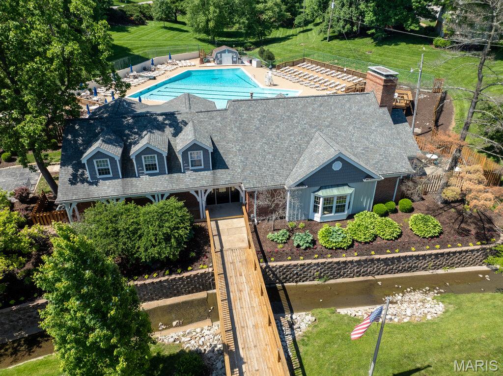 Brentwood Forest Condo Ph Nine - Residential