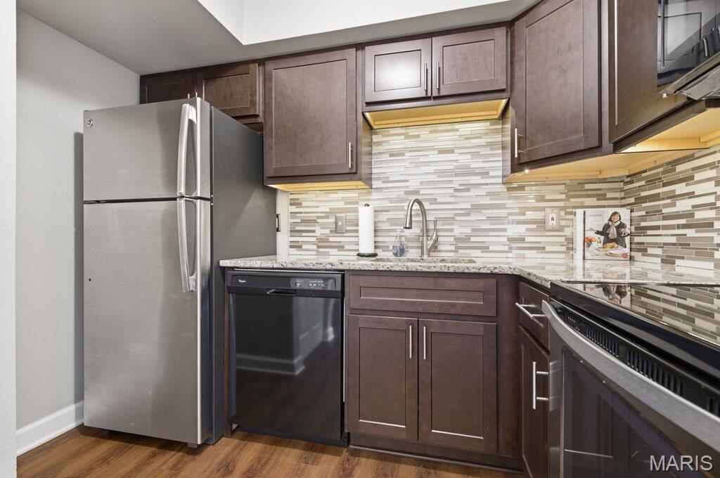 Brentwood Forest Condo Ph Nine - Residential
