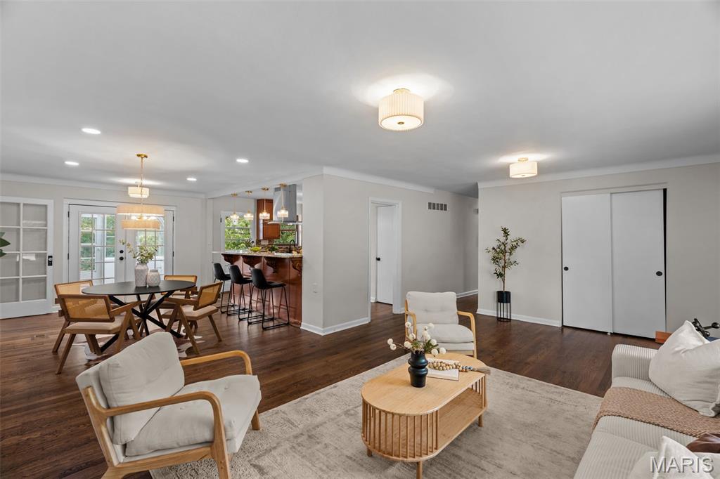 4 Harneywold Drive