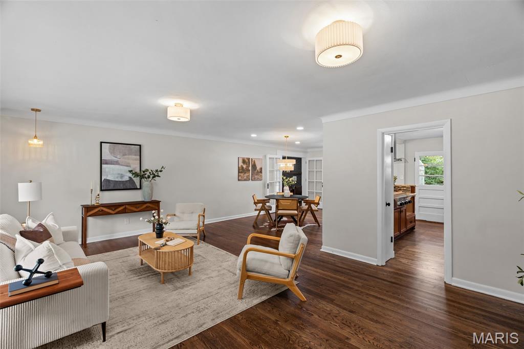 4 Harneywold Drive