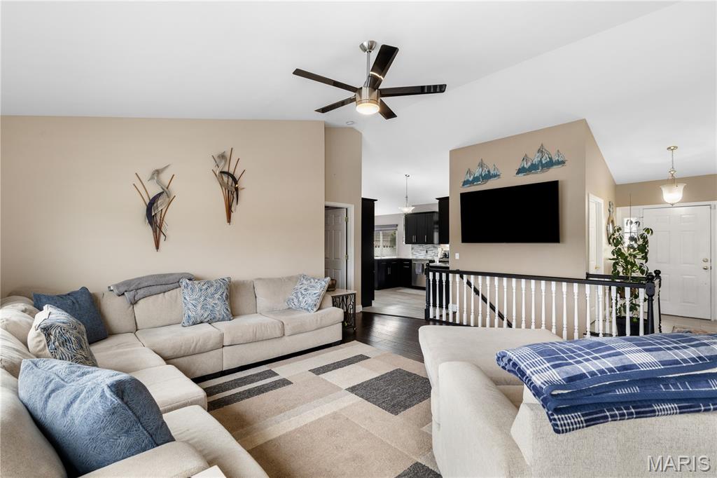 10107 Greenbriar Court