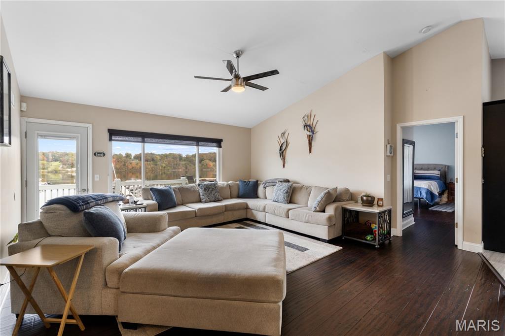 10107 Greenbriar Court