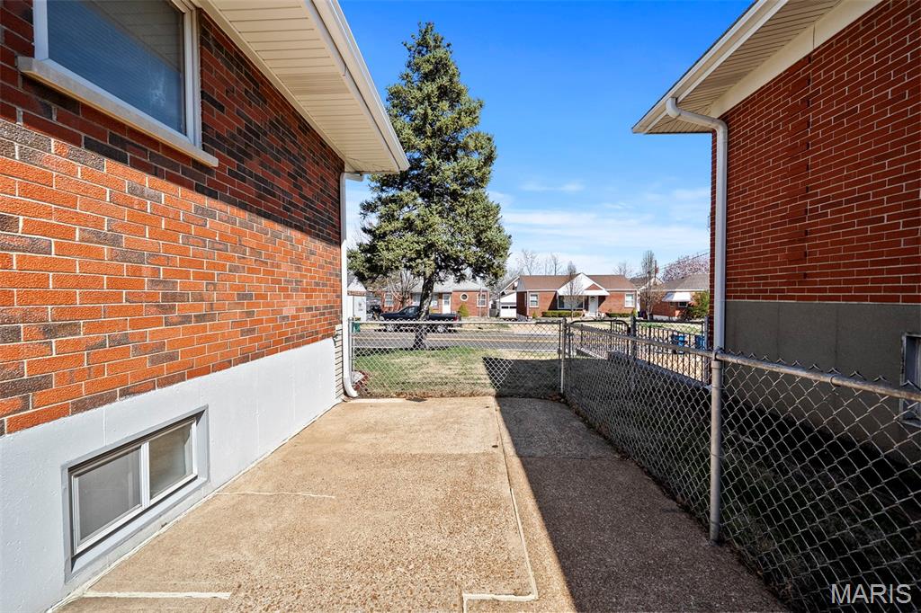 Heege Court - Residential