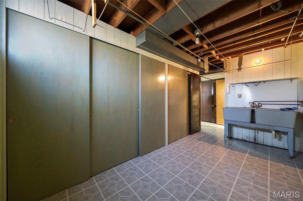 Heege Court - Residential