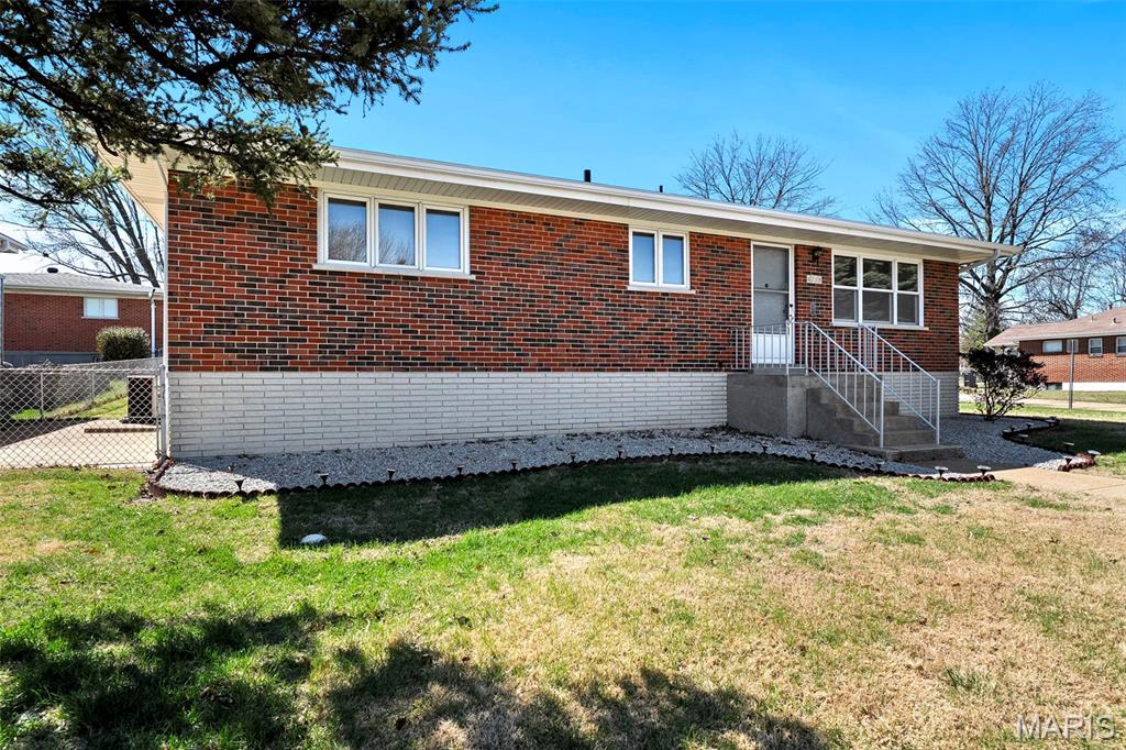 Heege Court - Residential