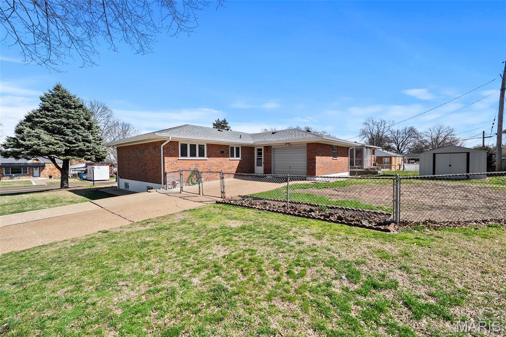 Heege Court - Residential