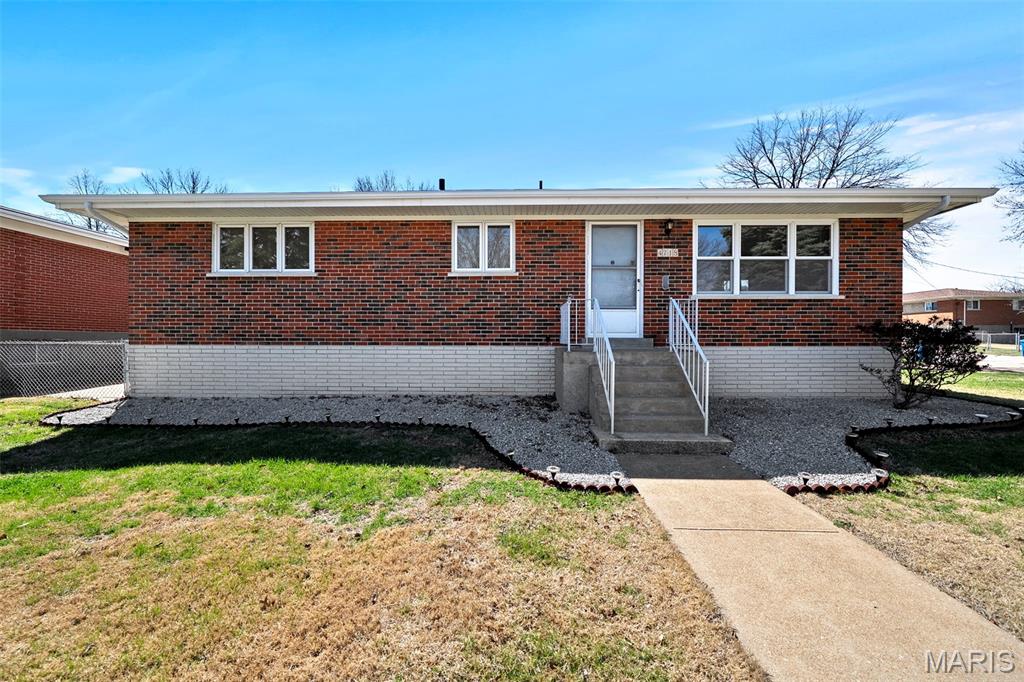 Heege Court - Residential