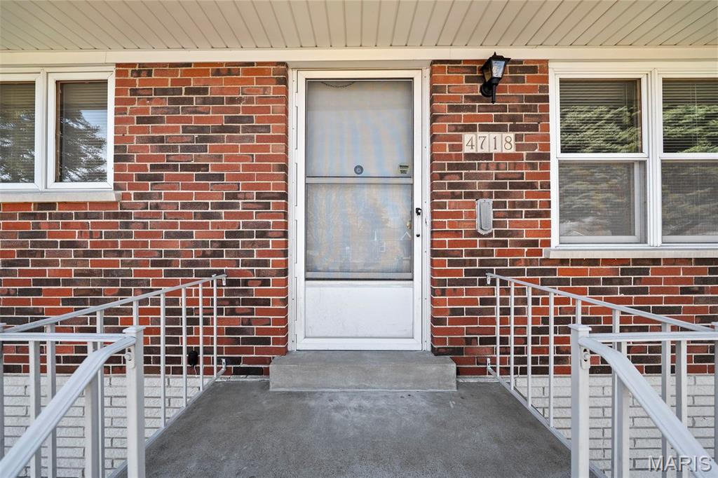 Heege Court - Residential