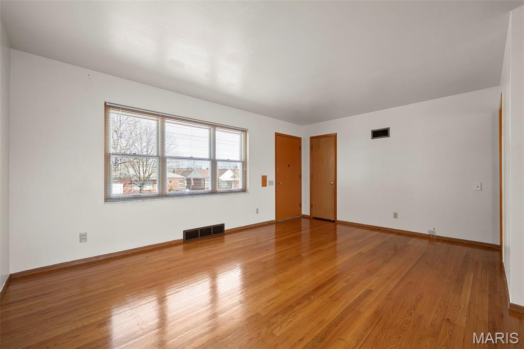 Heege Court - Residential