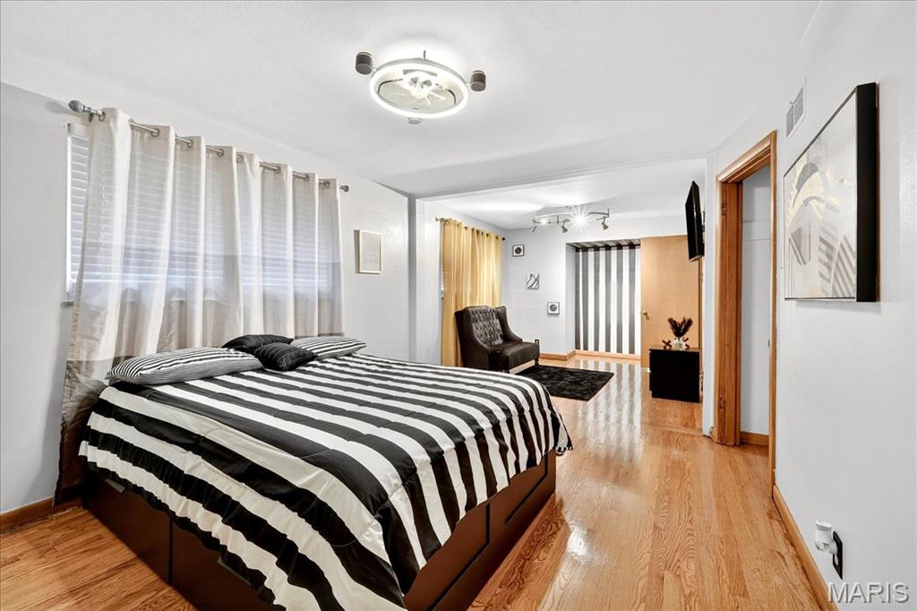 St Louis, Missouri 63138, United States, 2 Bedrooms Bedrooms, ,2 BathroomsBathrooms,Residential,Active,203403