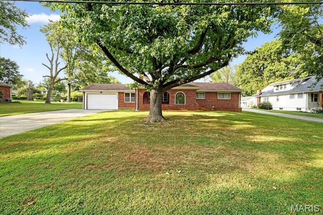 St Louis, Missouri 63138, United States, 2 Bedrooms Bedrooms, ,2 BathroomsBathrooms,Residential,Active,203403