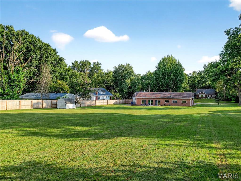 St Louis, Missouri 63138, United States, 2 Bedrooms Bedrooms, ,2 BathroomsBathrooms,Residential,Active,203403