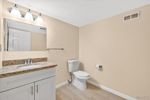 Tiny photo for 15812 Newton Ridge Drive, Chesterfield, MO 63017 (MLS # 25069545)