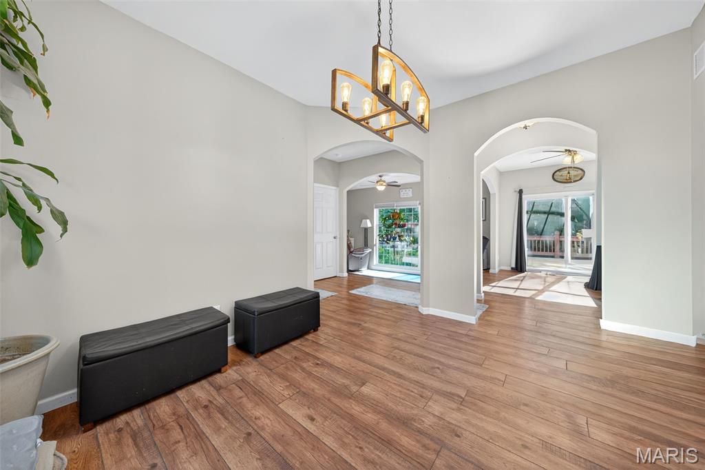 370 Creekwood Boulevard