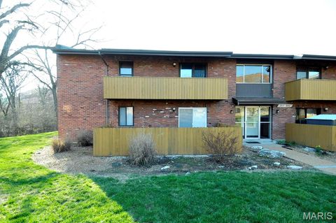 Tiny photo for 1190 Calley Drive #C, St Louis, MO 63125 (MLS # 26014419)