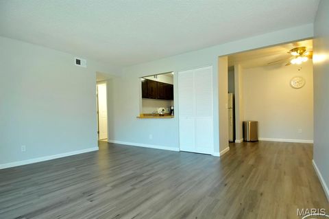 Tiny photo for 1190 Calley Drive #C, St Louis, MO 63125 (MLS # 26014419)