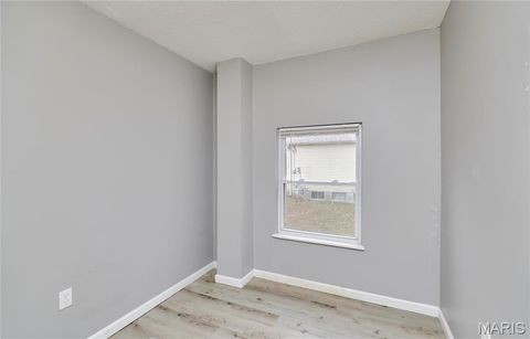 Tiny photo for 900 N Elm Avenue, Webster Groves, MO 63119 (MLS # 26012616)