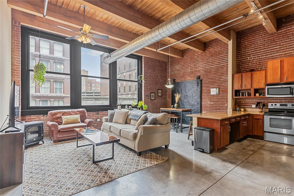 1123 Washington Avenue 305