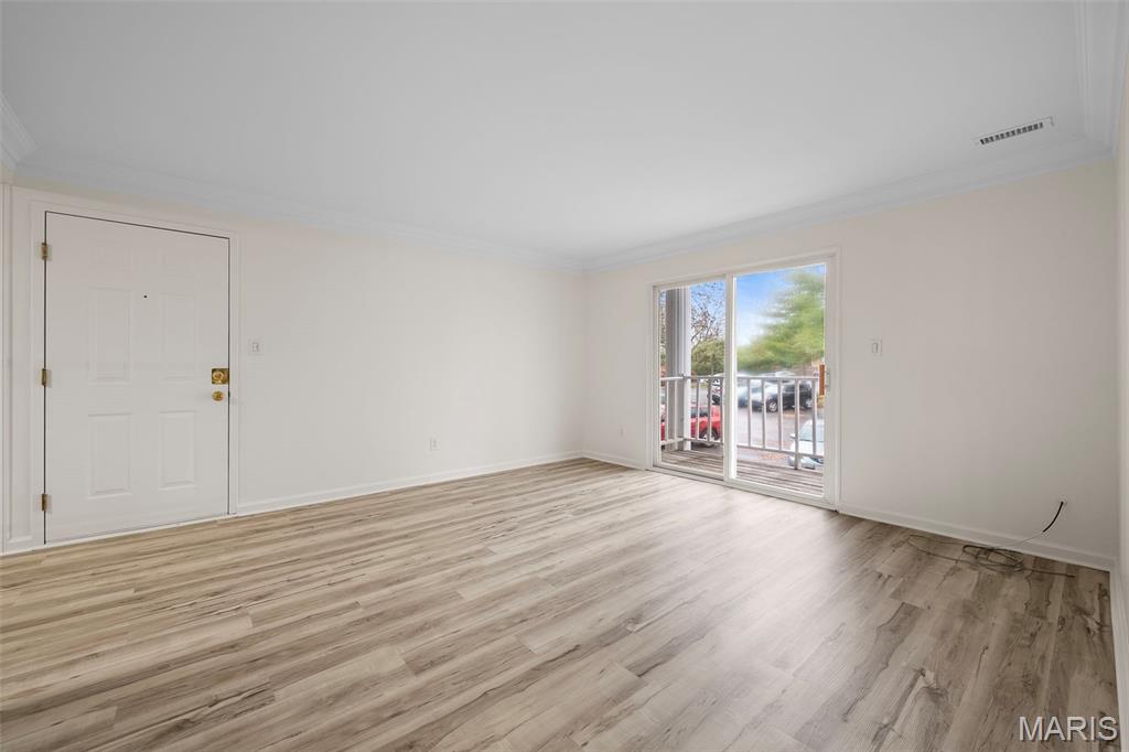 Fern Ridge Condo 3 Bldg 8 - Residential