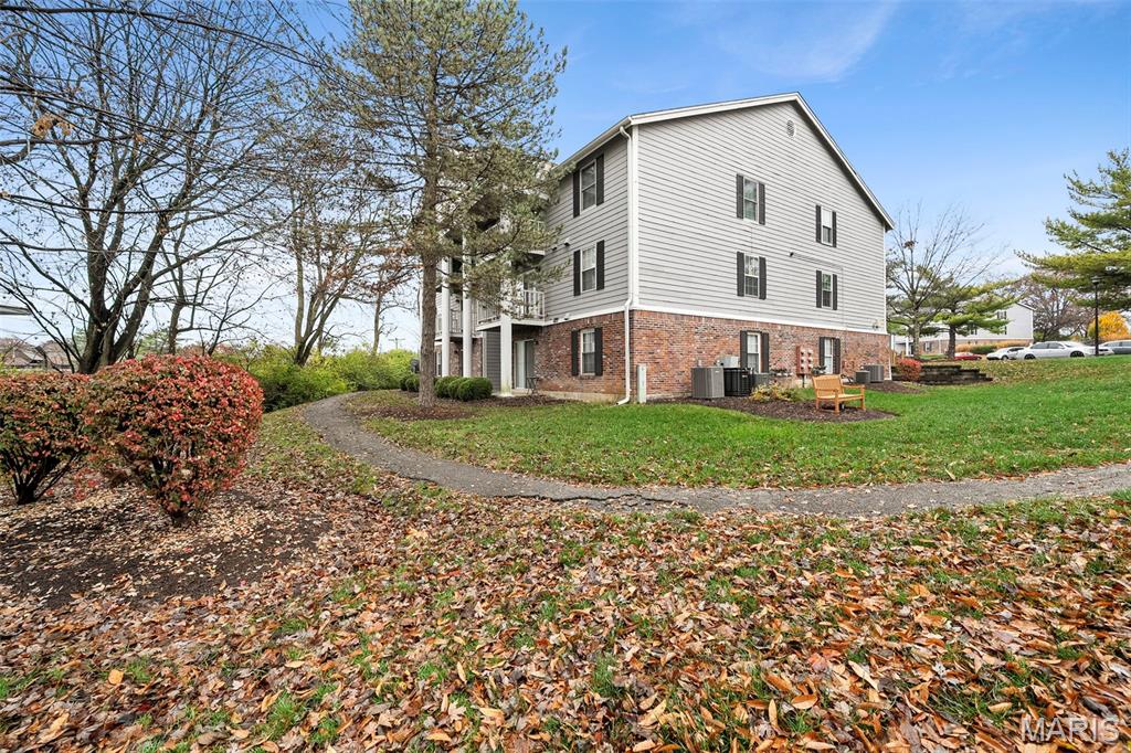 Fern Ridge Condo 3 Bldg 8 - Residential