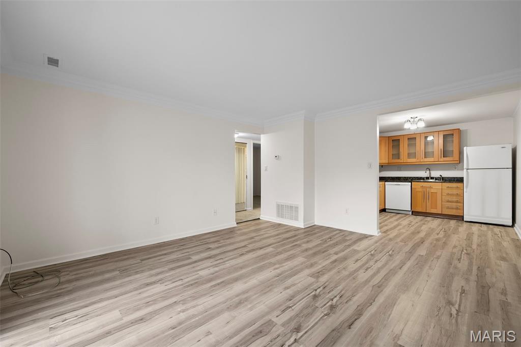 Fern Ridge Condo 3 Bldg 8 - Residential