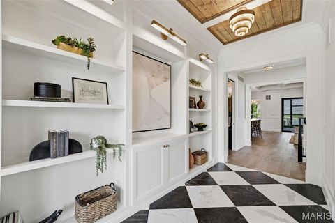 Tiny photo for 530 S Clay Avenue, Kirkwood, MO 63122 (MLS # 26029908)