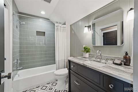 Tiny photo for 530 S Clay Avenue, Kirkwood, MO 63122 (MLS # 26029908)