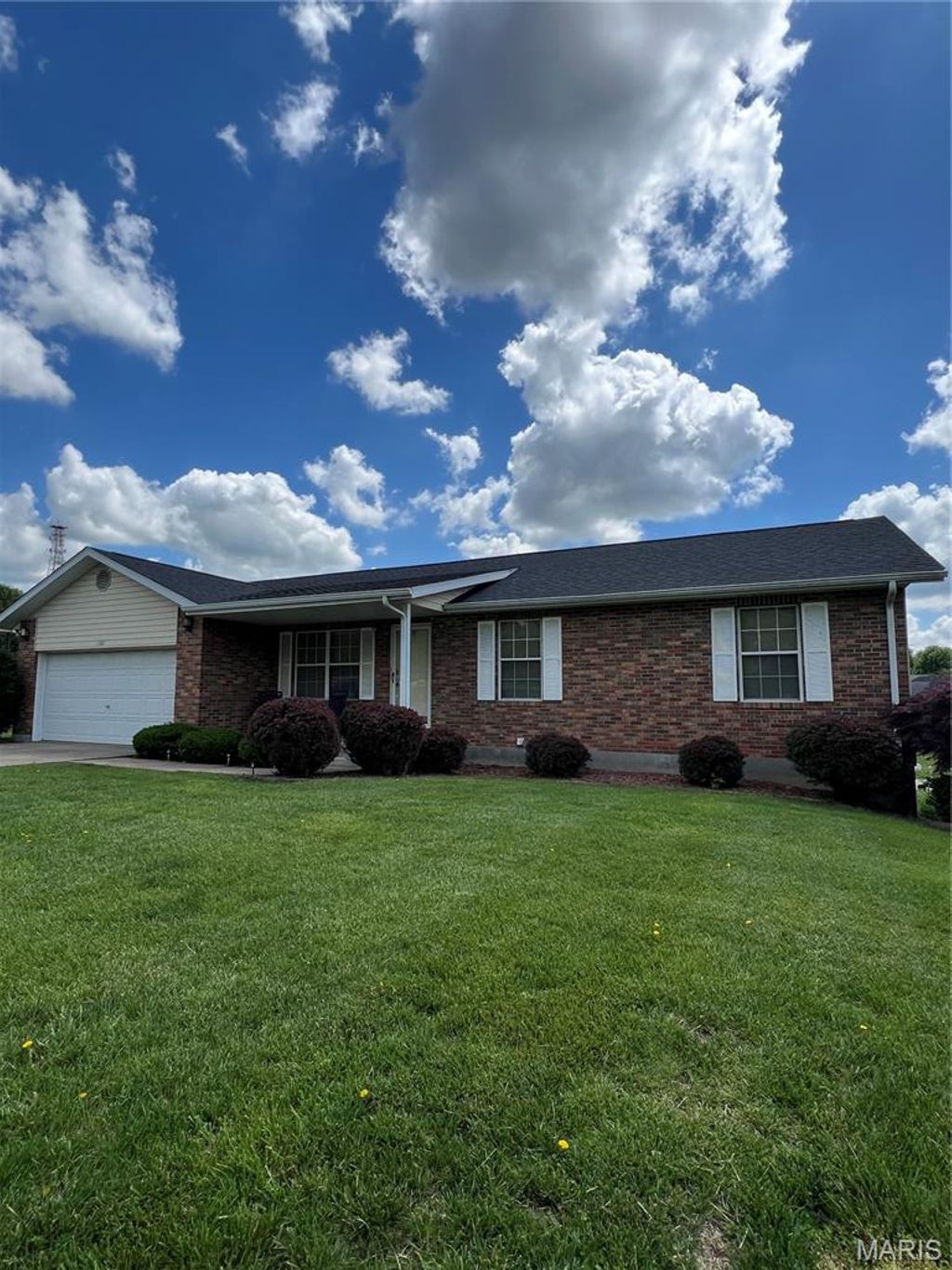 Photo of 1681 Ridge Road, Jackson, MO 63755 (MLS # 26029418)