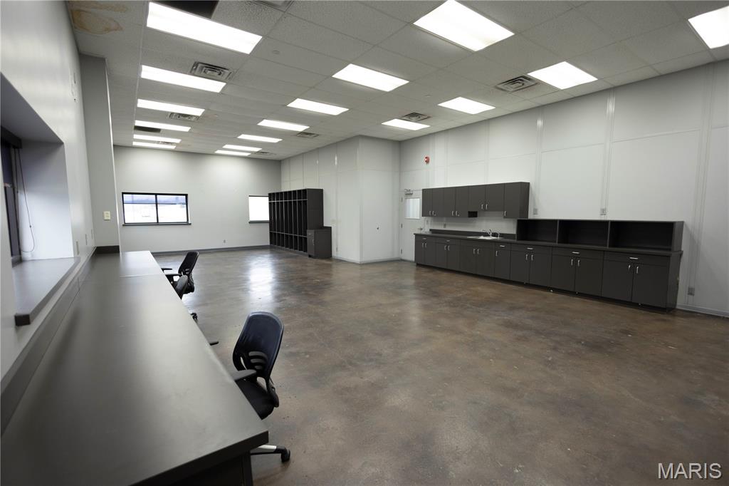 Wagner Indust Park - Commercial Sale