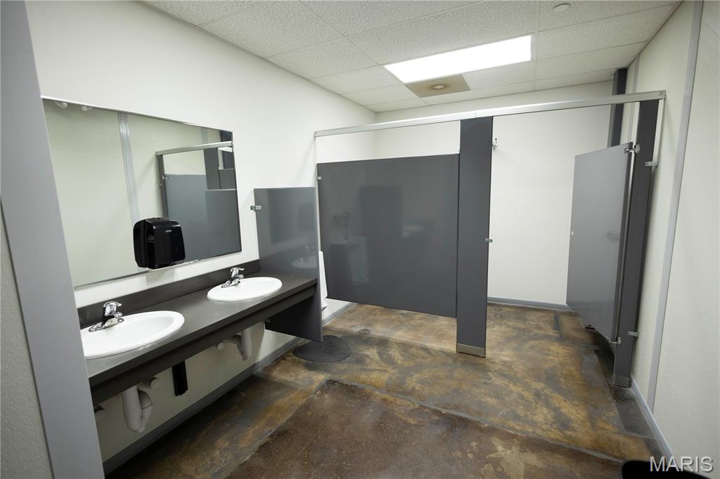 Wagner Indust Park - Commercial Sale