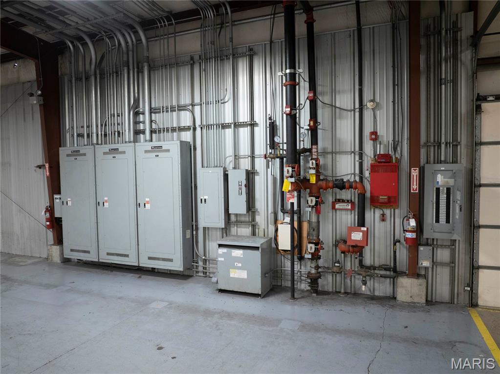 Wagner Indust Park - Commercial Sale