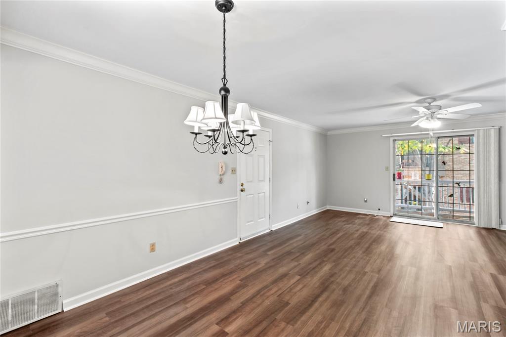 117 E Clinton Place 7